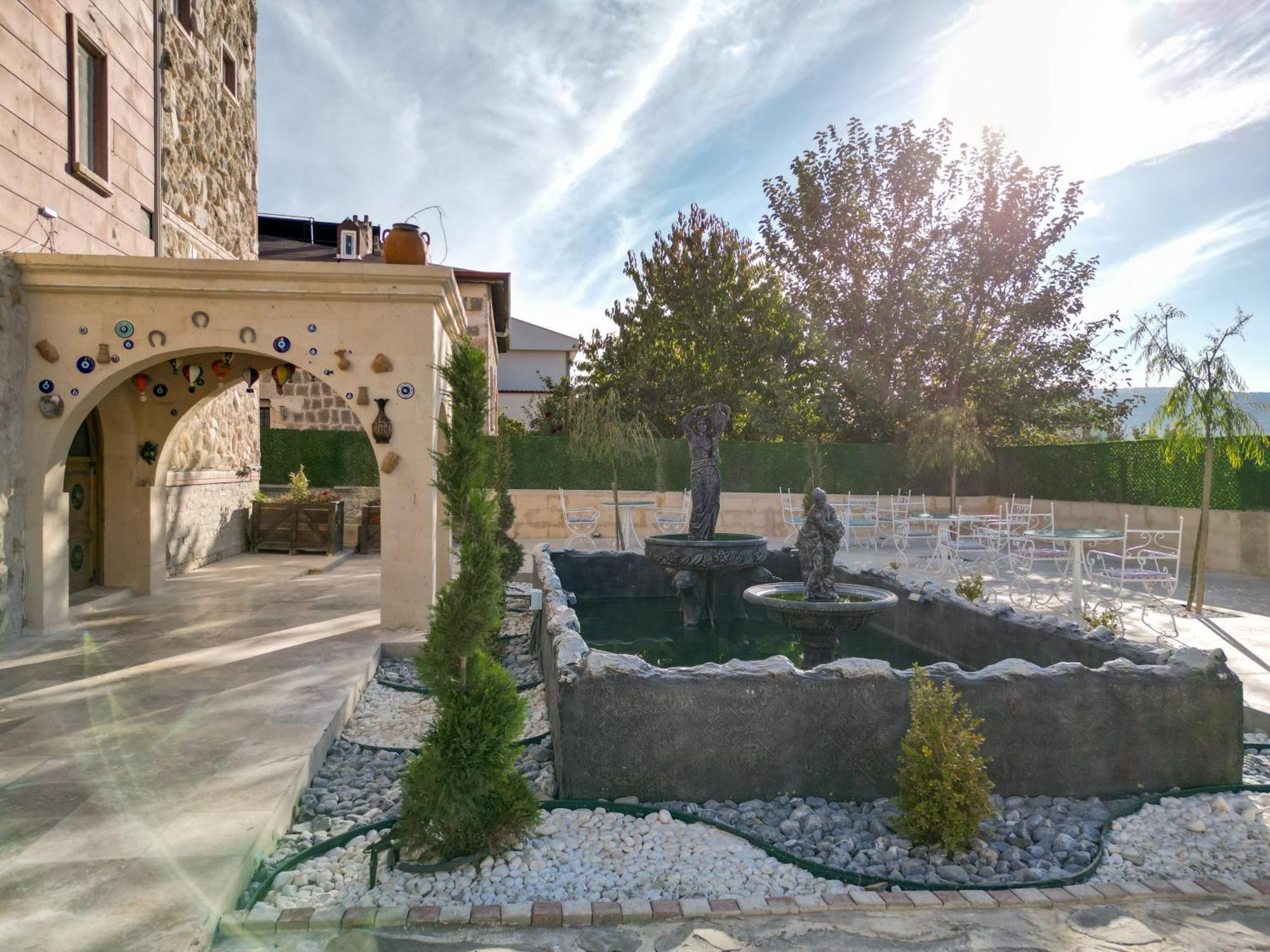 Moonlight Of Cappadocia Hotel Uchisar Exterior photo