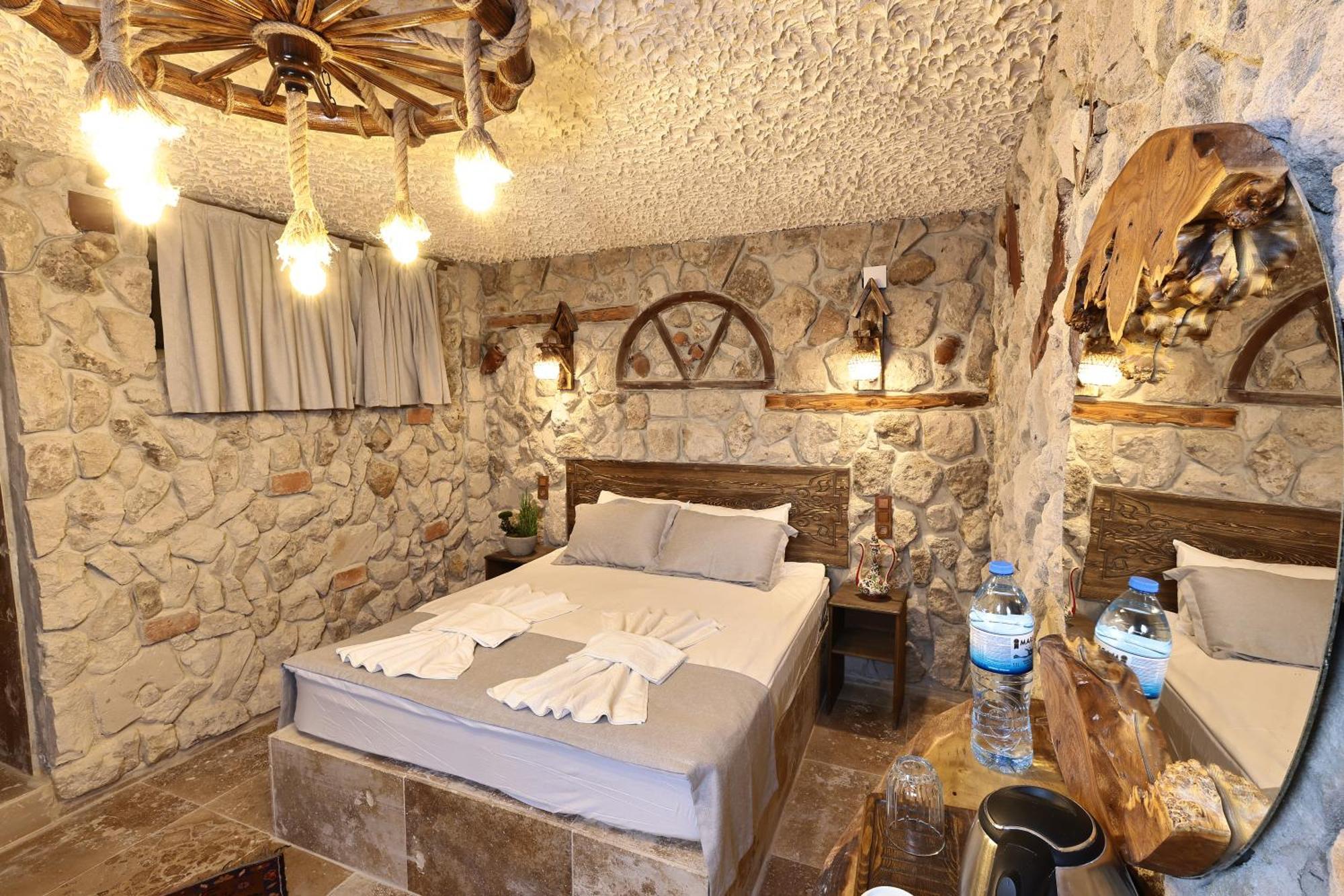 Moonlight Of Cappadocia Hotel Uchisar Exterior photo